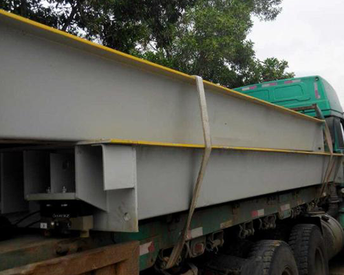 海南鑫星光礦業(yè)SCS-100T全數字汽車衡地磅安裝現場